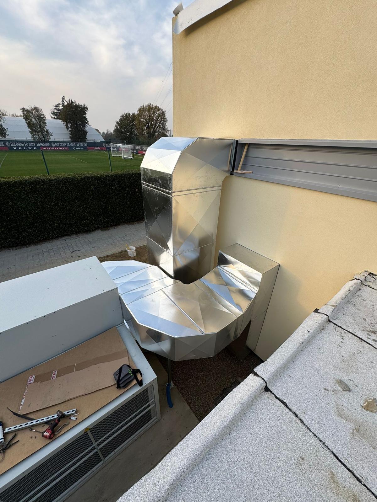 Canale in alluminio preisolato al tramonto